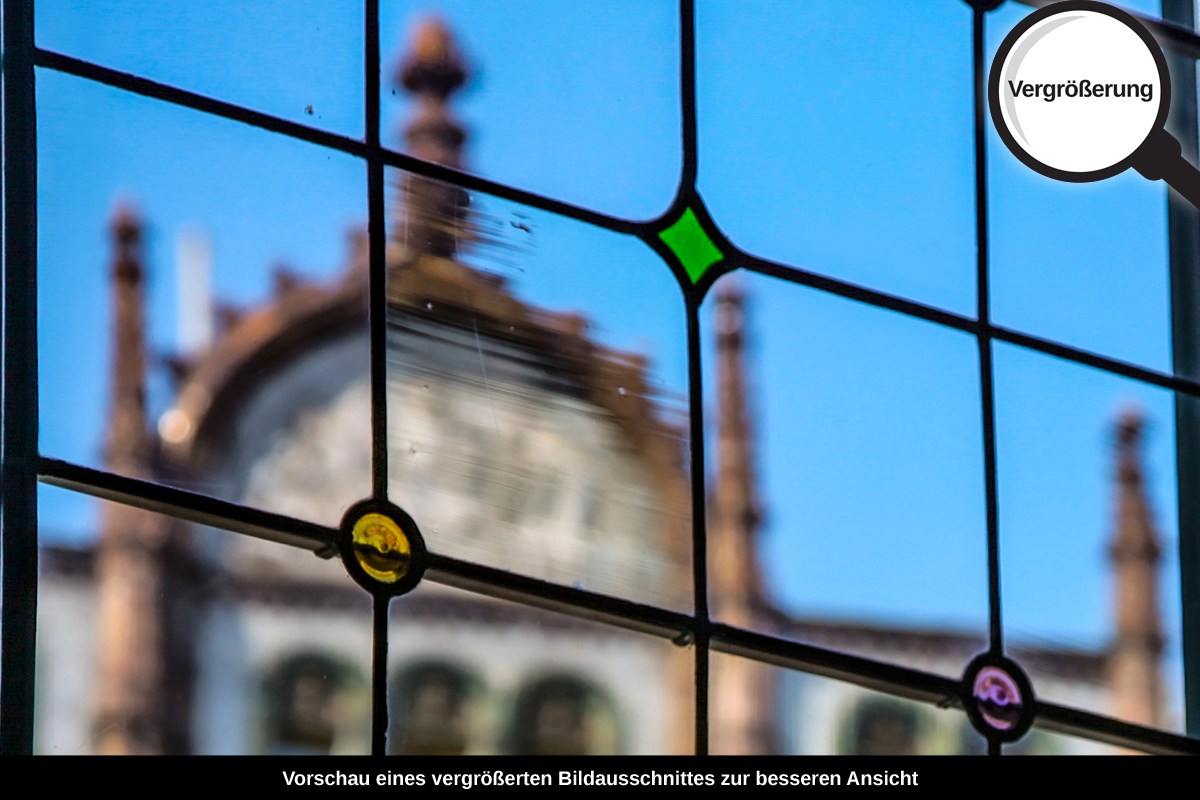 3-110-1561-bild-gross-fenster-gebaeude_l