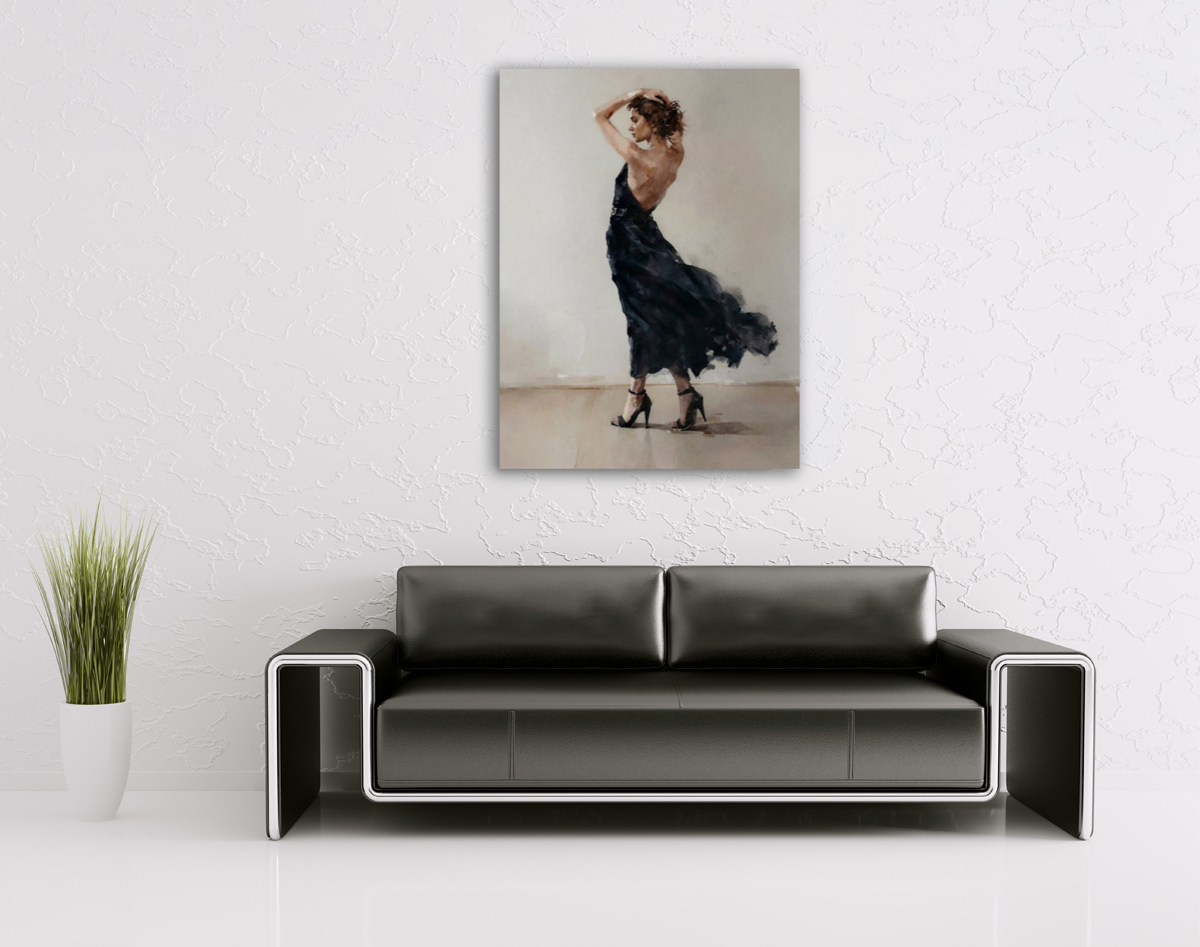 206-1891-wohnzimmer-Maedchen-in-schwarzem-Kleid-mit-freiem-Ruecken-fotokunst-online-kaufen-gallery