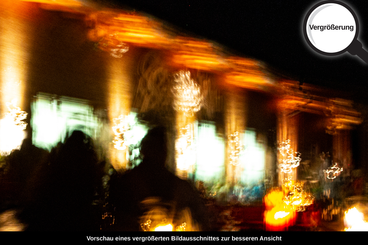 3-101-1209-bild-gross-stilles-cafe_l