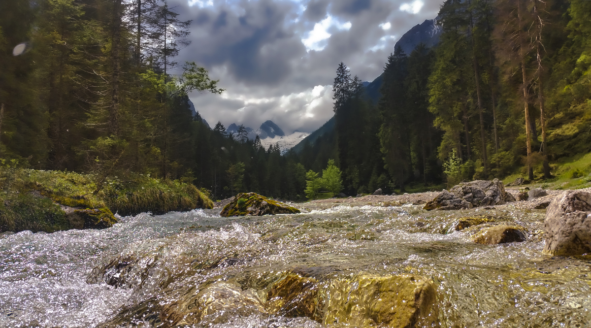 1-108-1646-finster-fluss-stein-kunstbilder-kultur_l