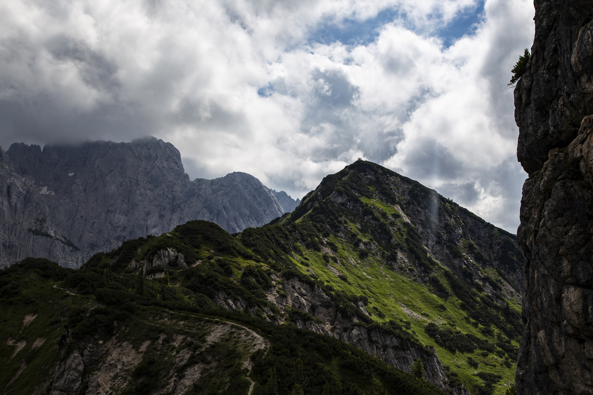 1-108-1136-gipfel-wolken-wanderung-leinwand-personalisierung_l