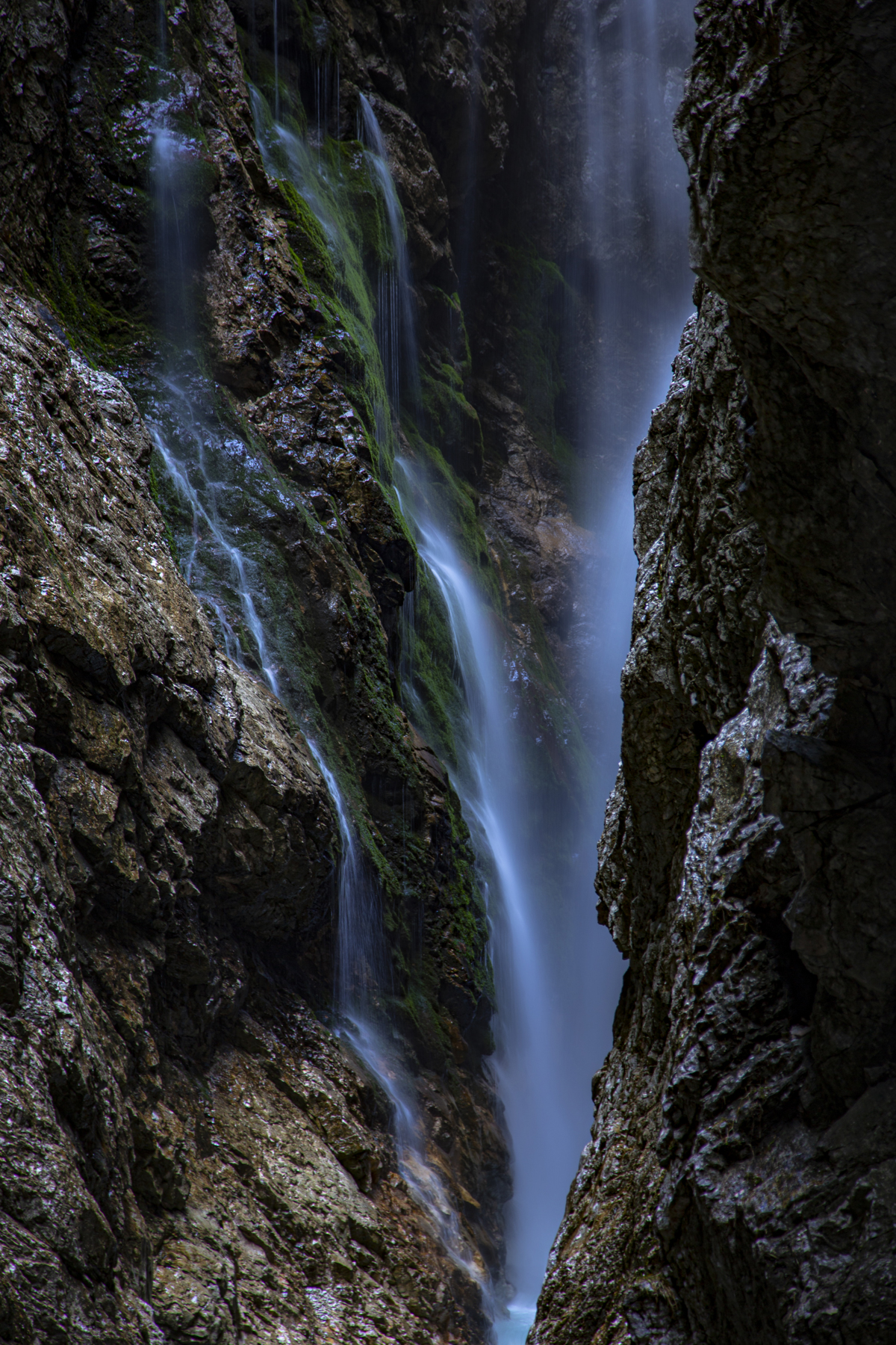 1-108-1204-natur-fallen-stein-kunst-bilder-kaufen-sammlungspraesentation_l