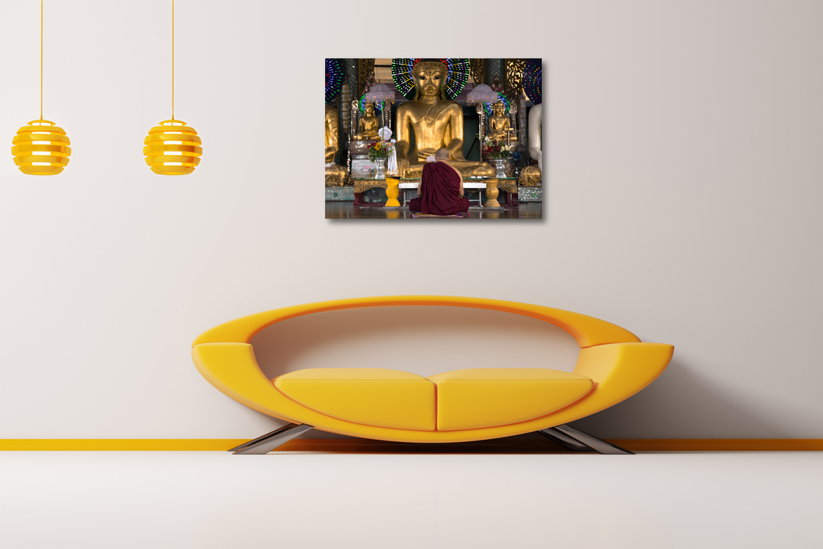 2-111-1443-wohnzimmer-buddha-moench-tempel-golden-galerie-kunstdrucke_l