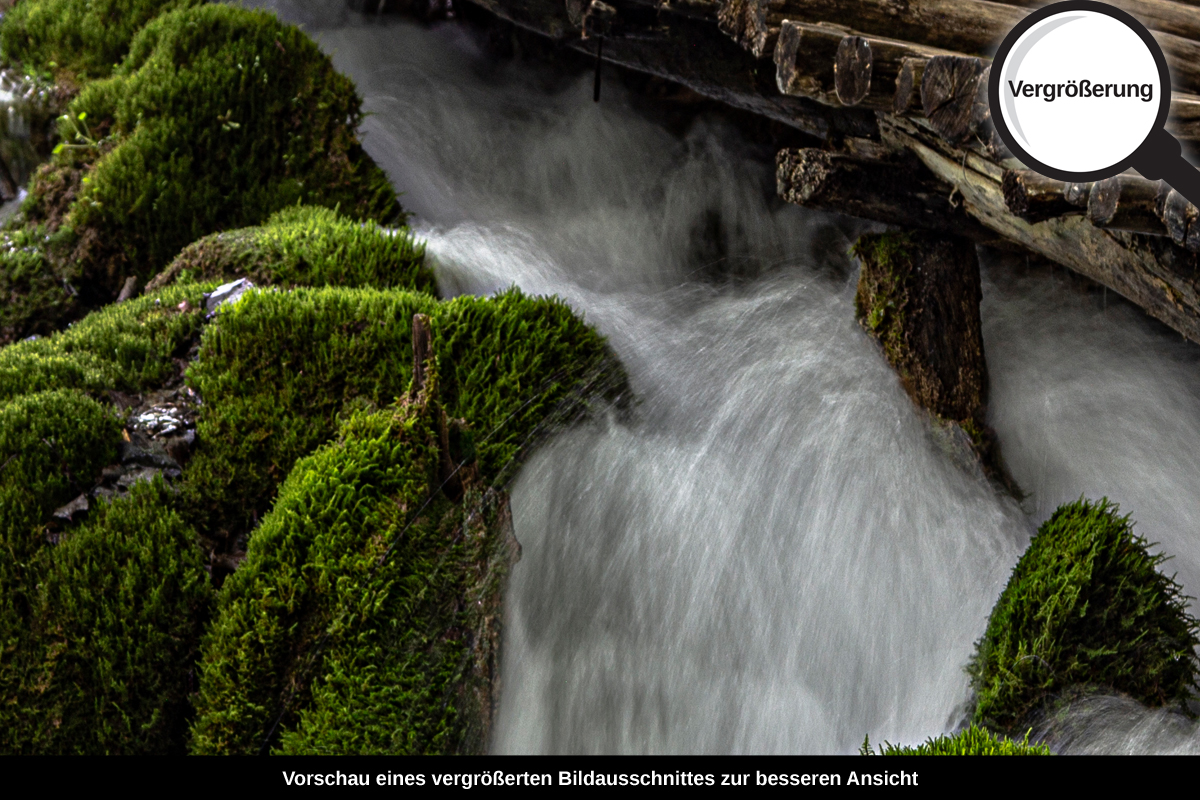 3-105-1144-bild-gross-wasserfall-holz-bruecke_l