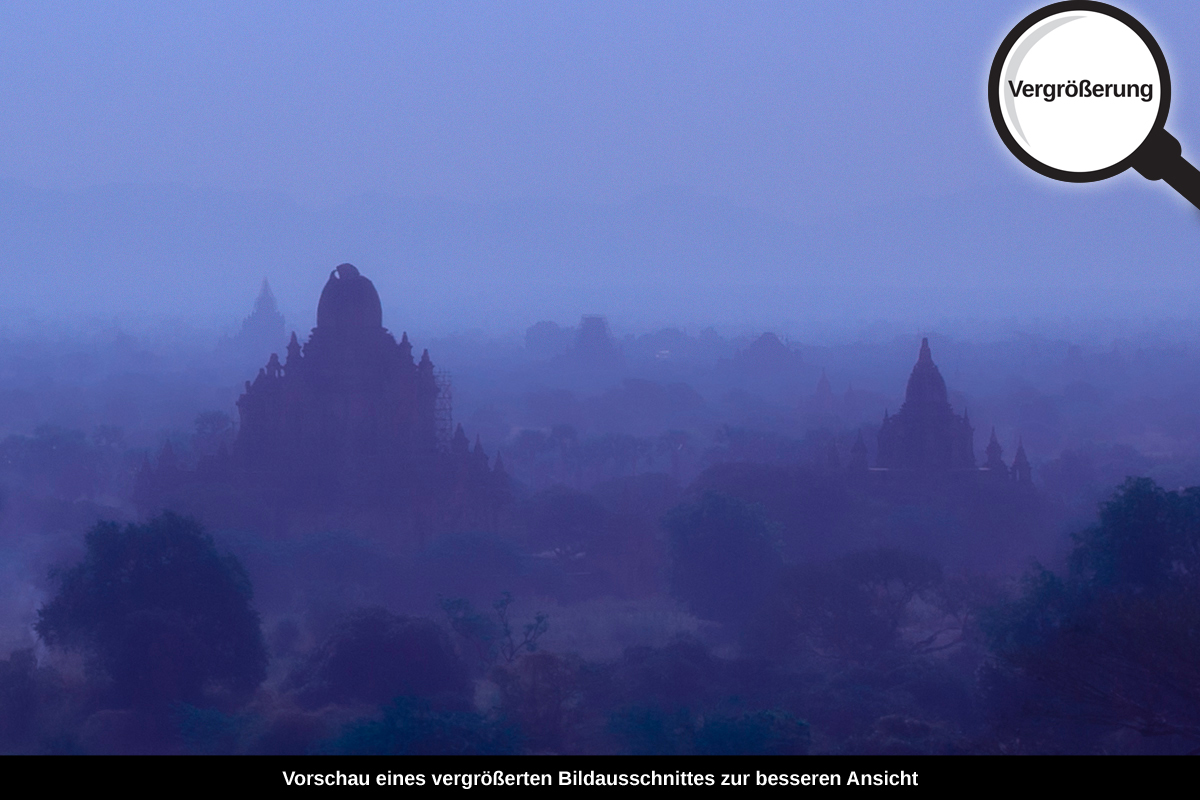 3-110-1519-bild-gross-daemmerung-bagan-tempel-nebel_l
