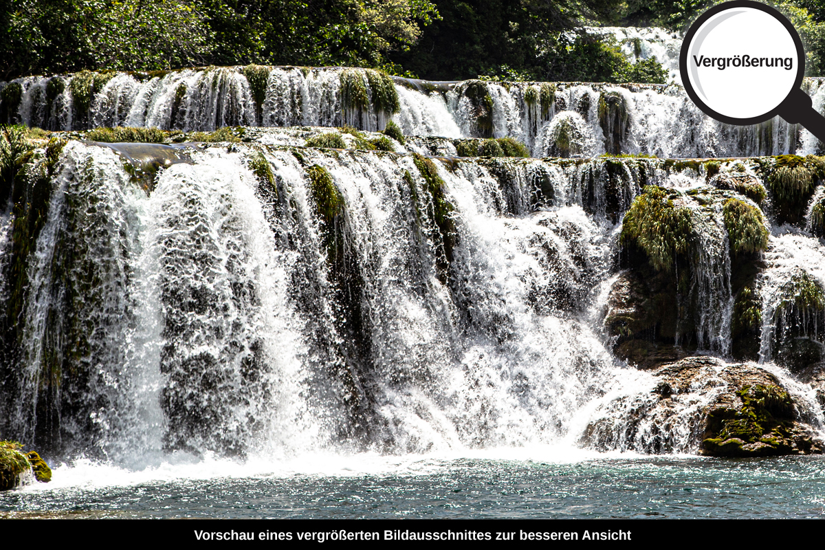 3-108-1106-bild-gross-natur-wasserfall-gruene_l