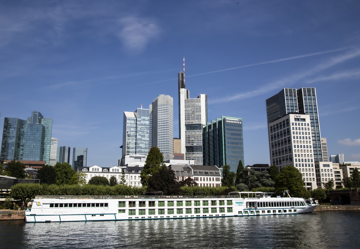 1-113-1260-stadt-fluss-schiff-fahren-gerahmt-kunst-bilder_l