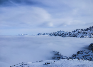 108-1003-gipfel-wolken-schnee-einzigartig-wandbilder-xxl