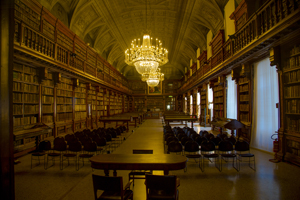 110-1308-bibliothek-halle-kerzenlicht-wandbild-wohnasseccoires